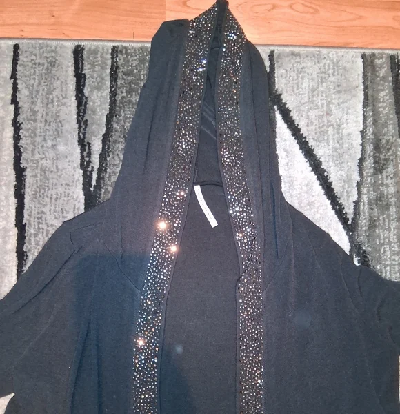 EUC S-Twelve Size 1X Goth Black Hooded Rhinestone Draped Cardigan!! - Picture 8 of 10